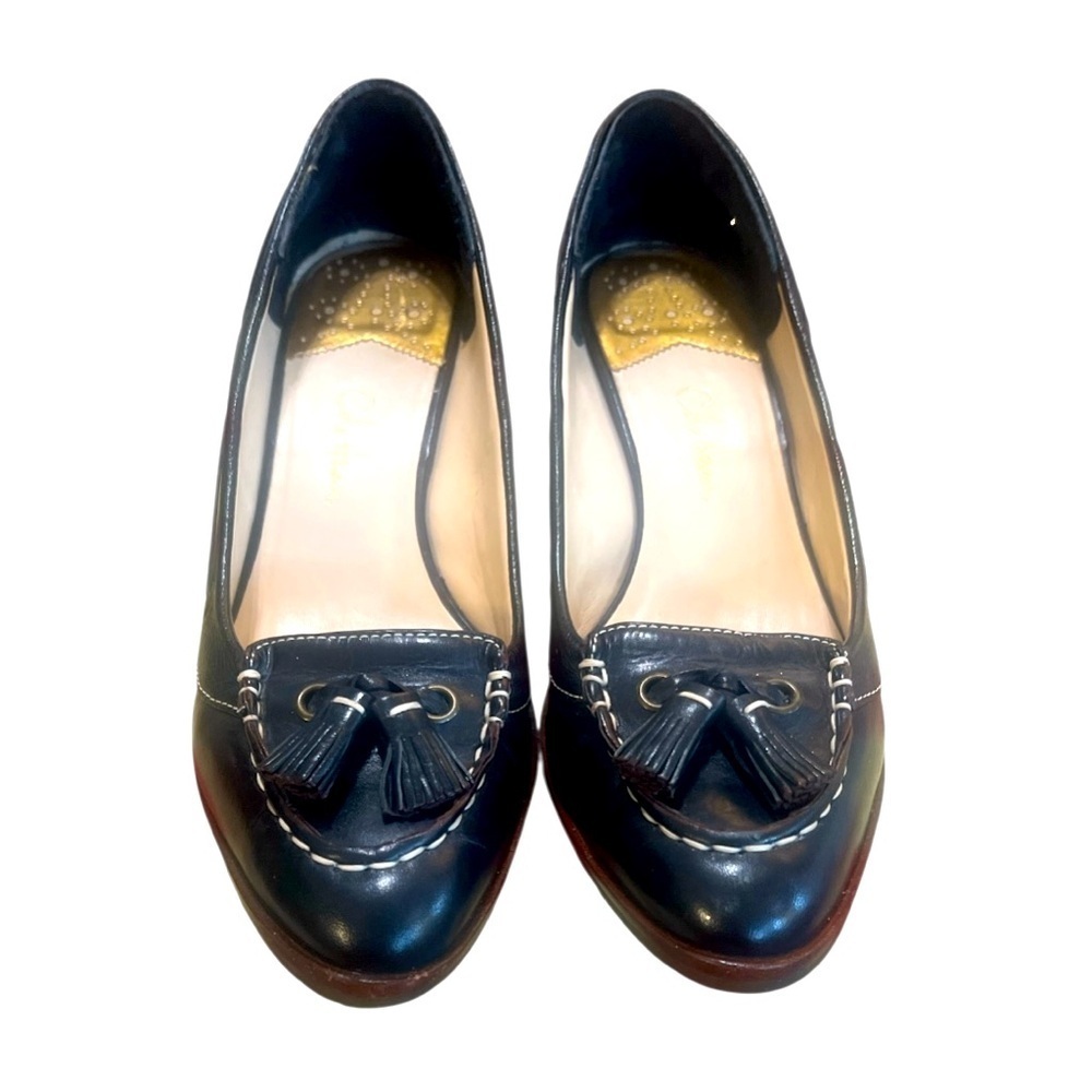 COLE HAAM NIKE AIR 
Black Wedge Tissle Shoes with Elegant Design